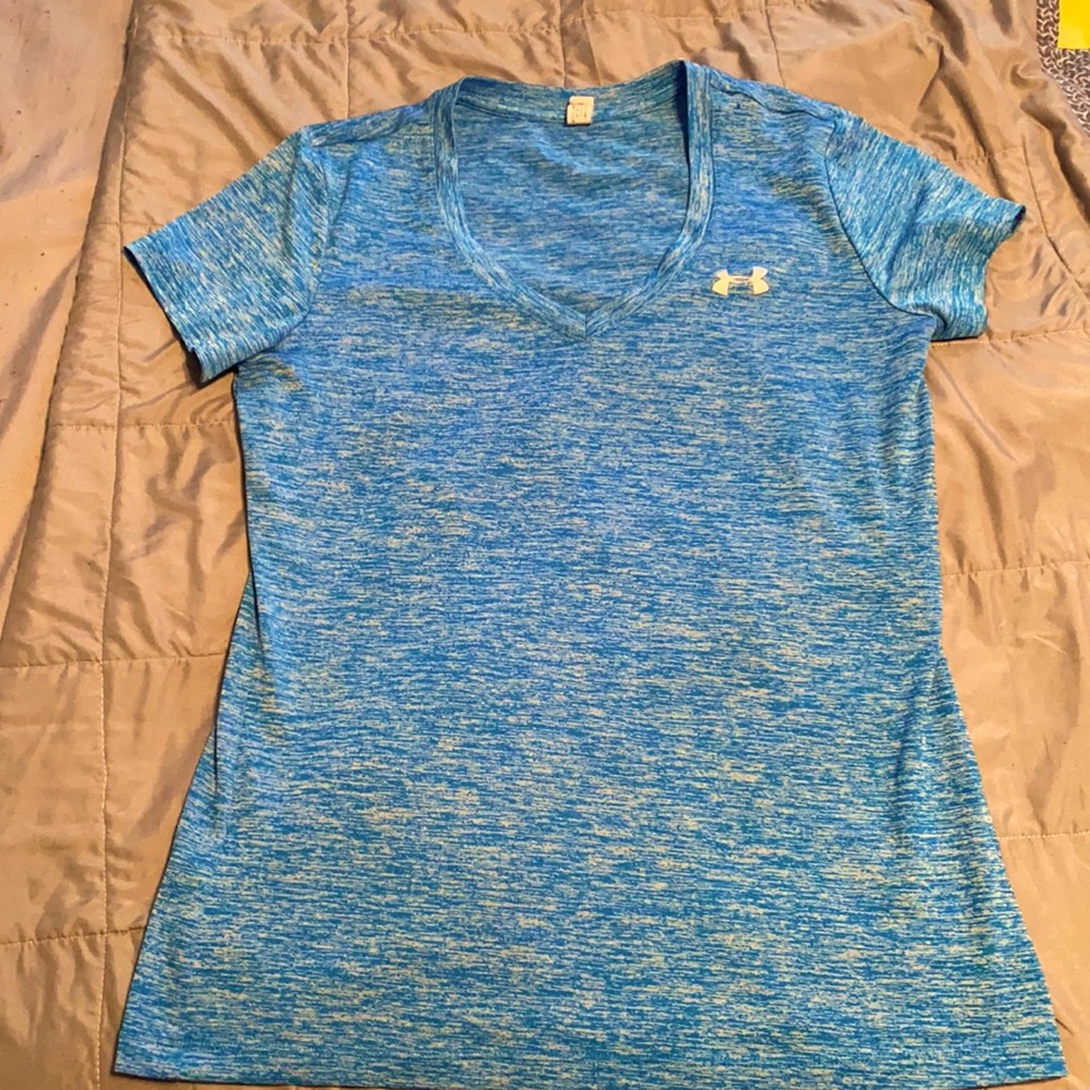 Under Armour tshirt